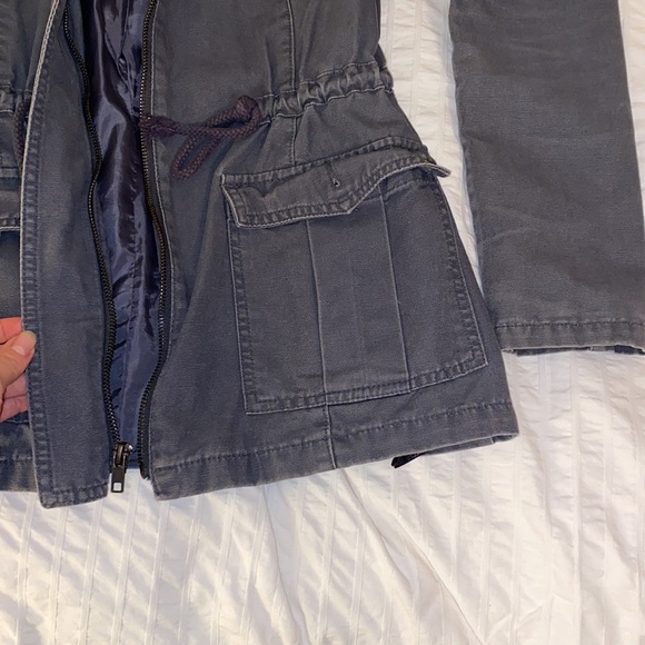 Gray jacket - Picture 3 of 5